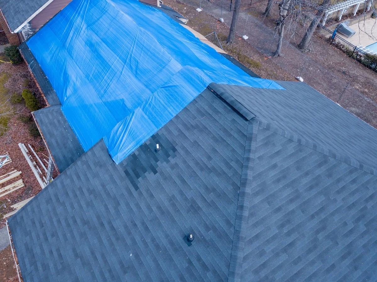 Emergency Roof Tarp and Dry-In in Lincoln, NE